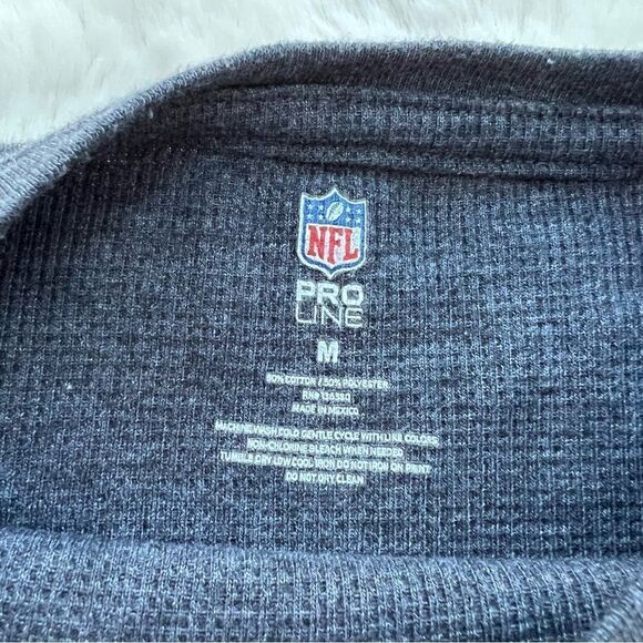 NFL New England Patriots Pro Line Long Sleeve Glitter Logo Tee Women’s M - Picture 3 of 12